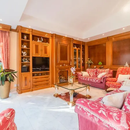 Aurea By Interhome
